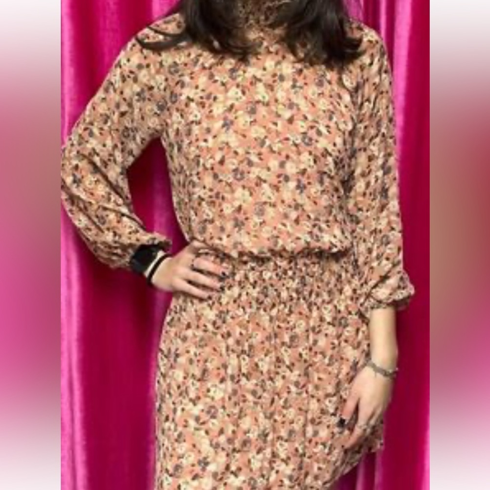 Another Love size Small flowy floral dress